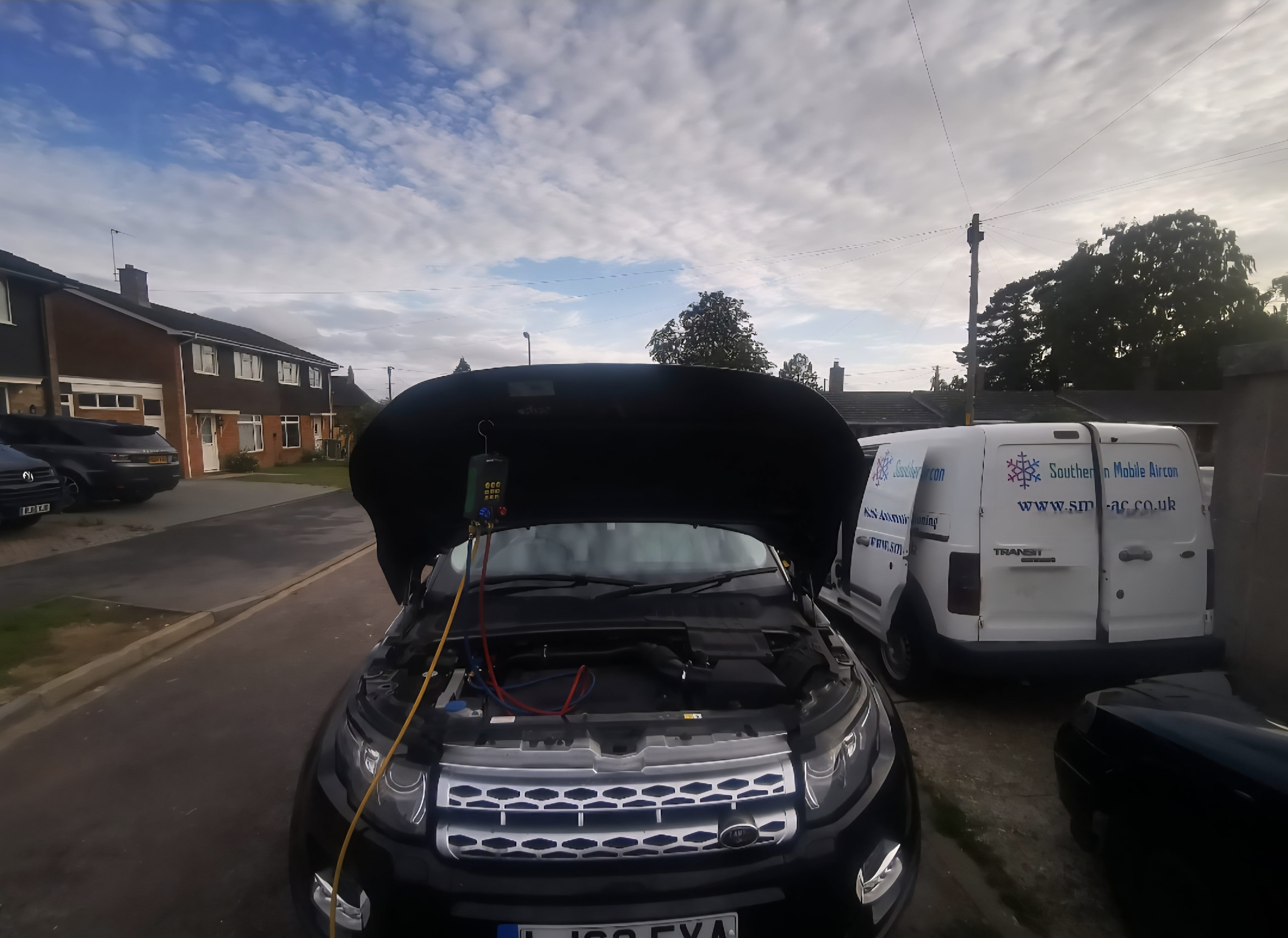 Land Rover Evoque AC recharge with Southern Mobile Aircon van