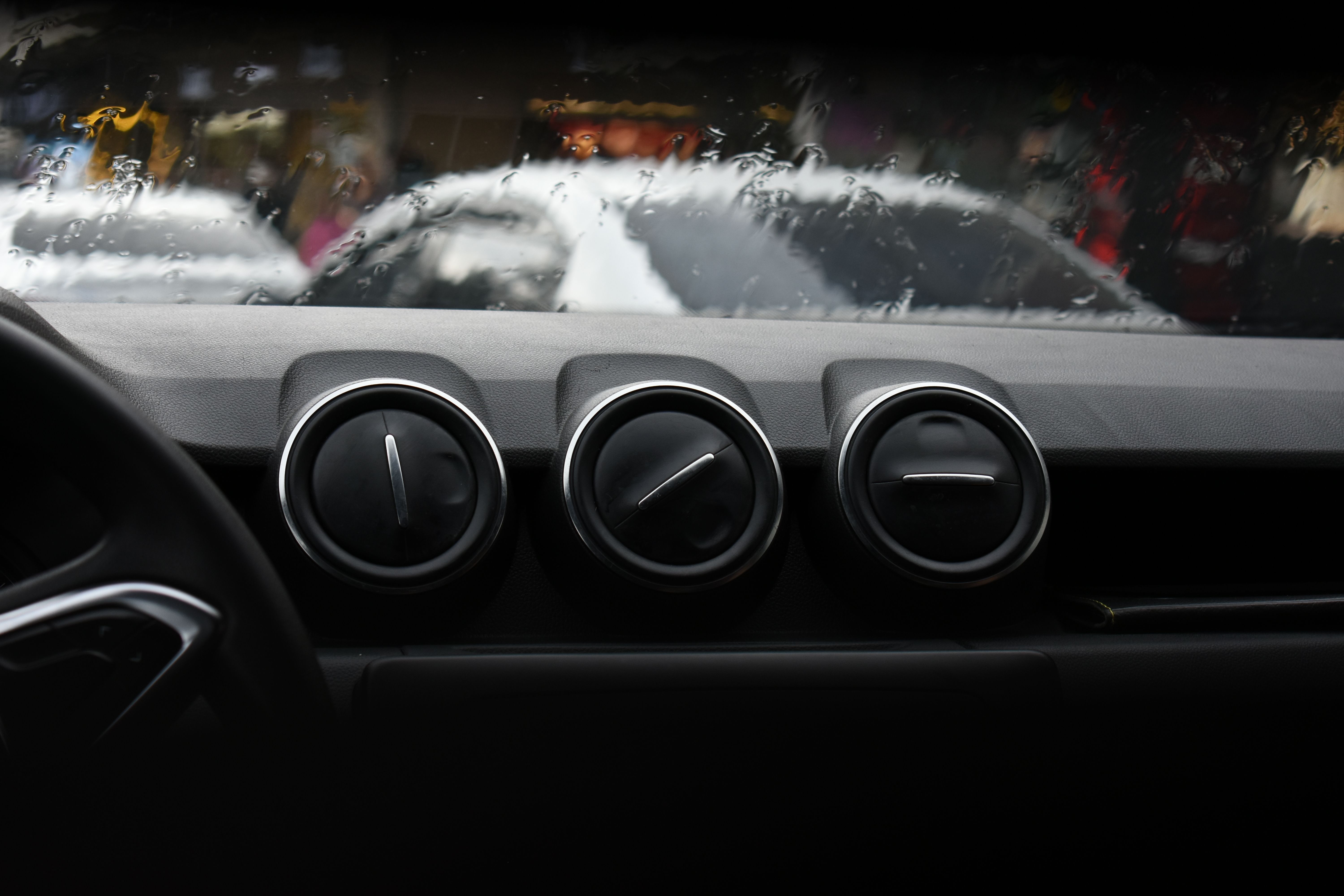 Car dashboard air vents